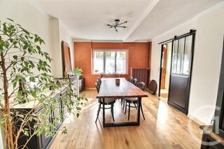  Maison � vendre 8 pi�ces 219 m�