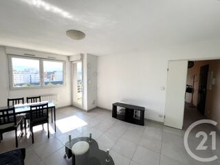  Appartement à louer 2 pièces 48 m²
