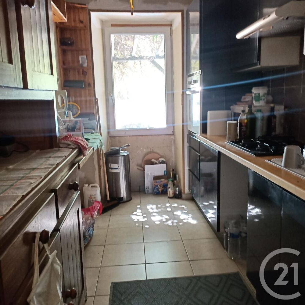 vente Maison - 4 pièce(s) - 257 m² Chef-Boutonne (79110)