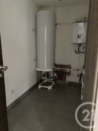  Appartement � louer 4 pi�ces 77 m�