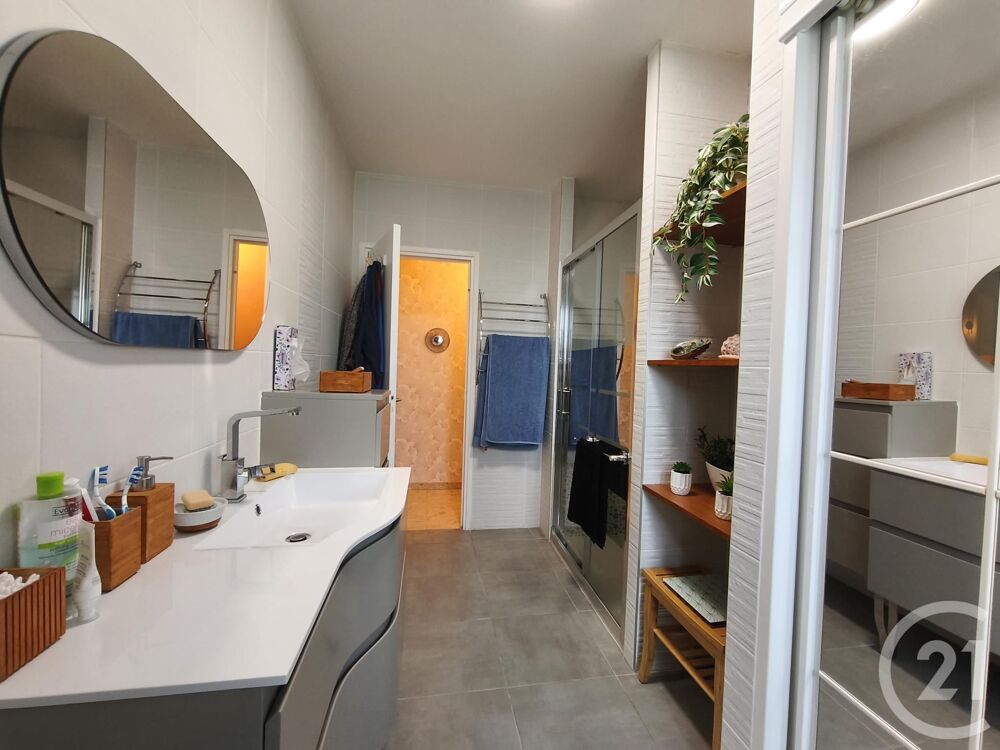 vente Maison - 7 pièce(s) - 163 m² Saint-Genouph (37510)