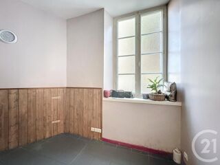  Maison à louer 8 pièces 93 m²
