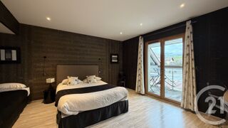  Immeuble � vendre 620 m�