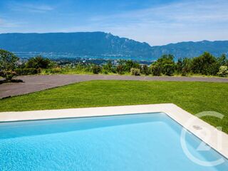  Maison à vendre 10 pièces 551 m²
