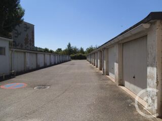  Parking / Garage à vendre 15 m² Decines charpieu
