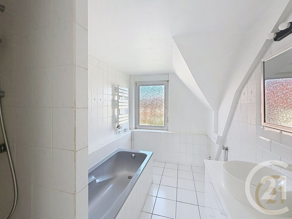 location Appartement - 3 pièce(s) - 85 m² Belfort (90000)