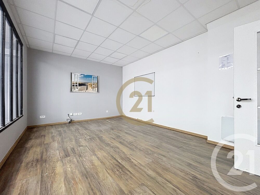 location Appartement - 4 pièce(s) - 179 m² Essert (90850)