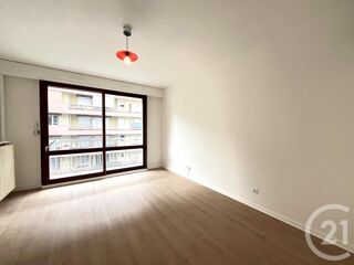 Appartement à louer 1 pièce 30 m²