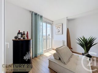  Appartement à louer 3 pièces 101 m²