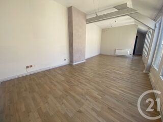  Appartement à louer 3 pièces 88 m²