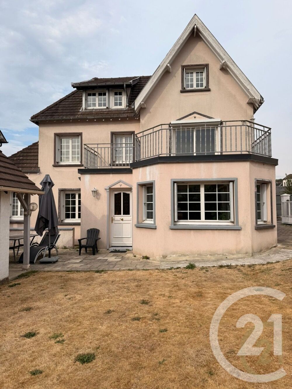Dans votre agence CENTURY 21 Bruno Ferrand à Déville-lès....