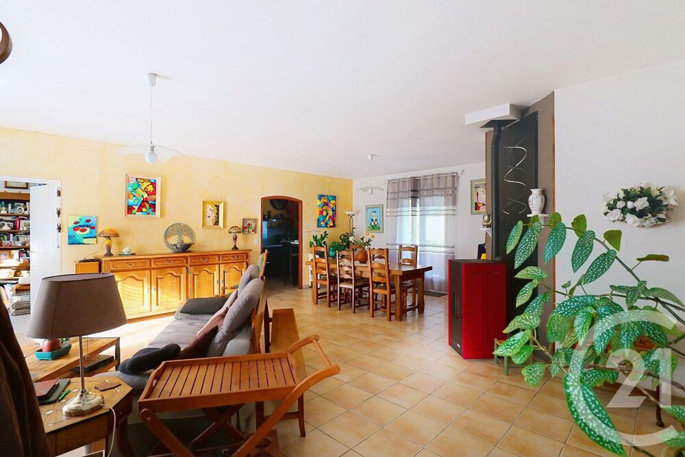 Agréable maison familiale de plain pied avec piscine !<b....