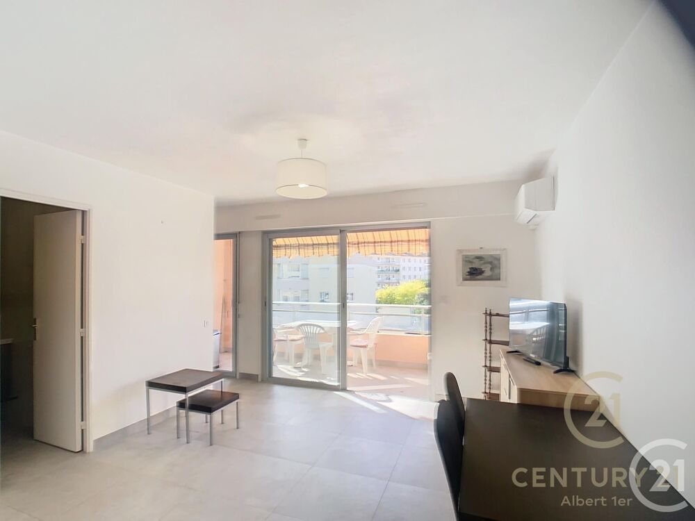 location Appartement - 1 pièce(s) - 26 m² Vallauris (06220)