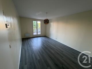  Appartement à louer 3 pièces 64 m²