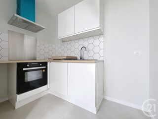  Appartement à louer 3 pièces 50 m²
