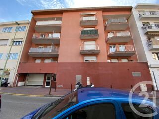  Parking / Garage à louer 12 m²
