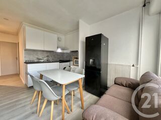  Appartement à louer 2 pièces 37 m²