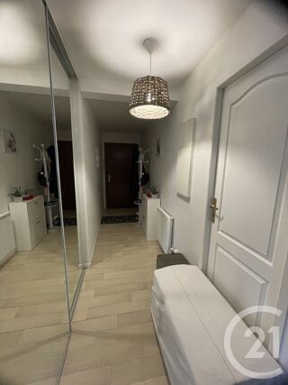  Appartement � louer 3 pi�ces 77 m�