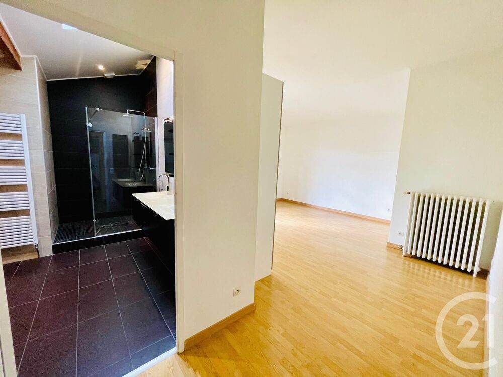 RARE. Quartier Pasteur, belle maison de caractère sur 3 ....