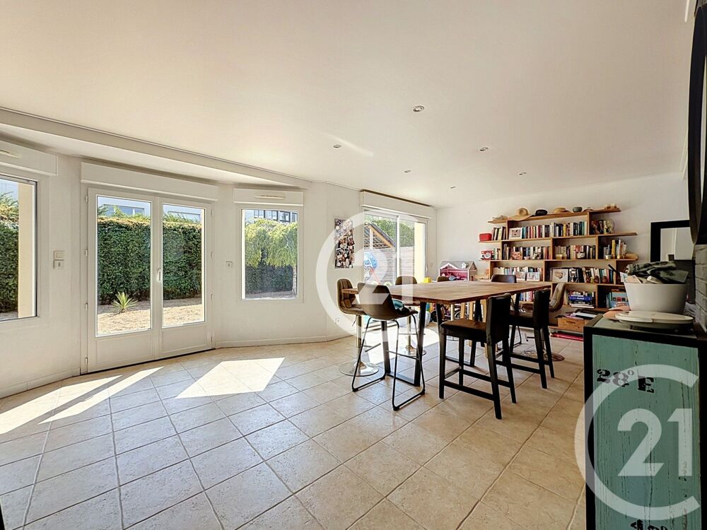 vente Maison - 7 pièce(s) - 160 m² Ifs (14123)