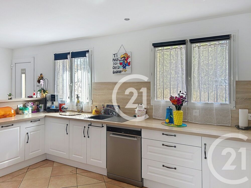 À VENDRE Corneilla-del-Vercol - 66200 Exclusivité c....