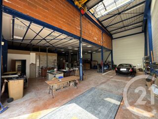  Immeuble � vendre 525 m�