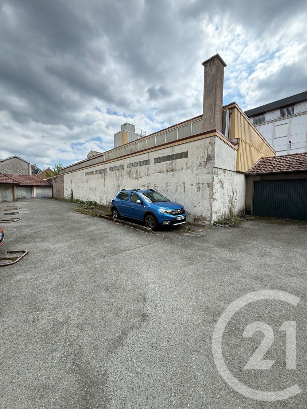 location Parking / Garage Belfort (90000)