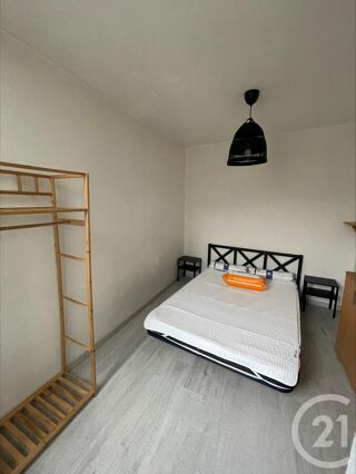  Appartement à louer 2 pièces 27 m²