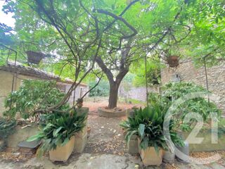  Maison  vendre 6 pices 344 m