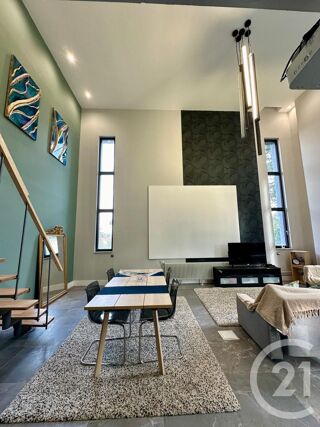  Maison à louer 7 pièces 138 m²