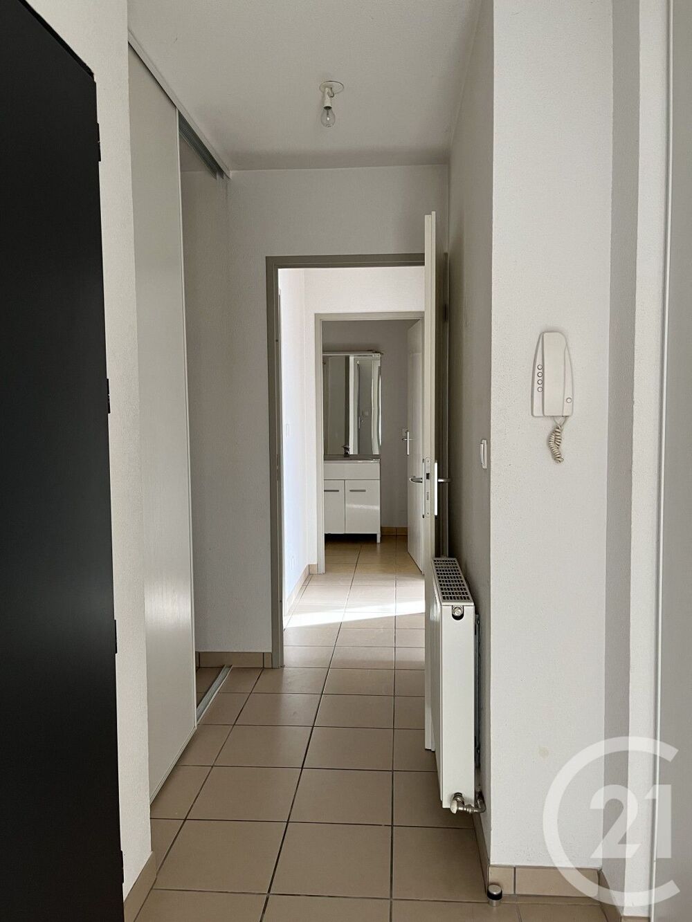 location Appartement - 3 pièce(s) - 71 m² Gironde-sur-Dropt (33190)