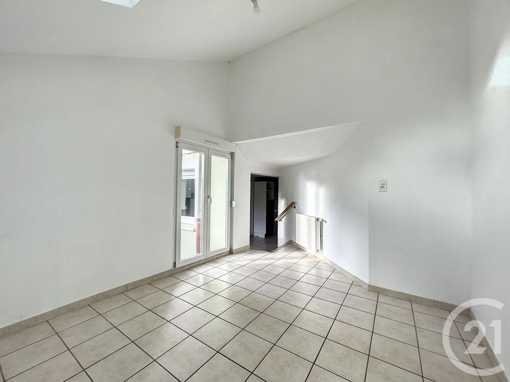 location Appartement - 2 pièce(s) - 50 m² Bourogne (90140)