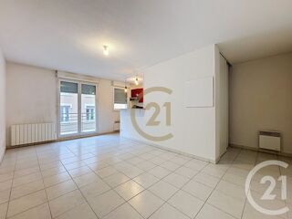  Appartement à louer 3 pièces 50 m²