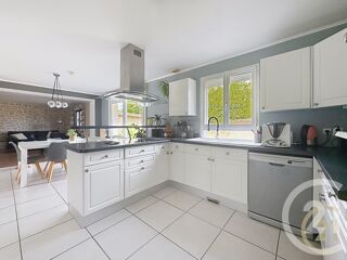  Maison à vendre 8 pièces 231 m²