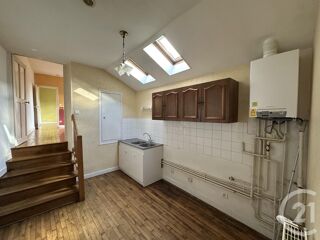  Appartement à louer 2 pièces 42 m²