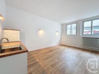  Appartement à louer 1 pièce 25 m²