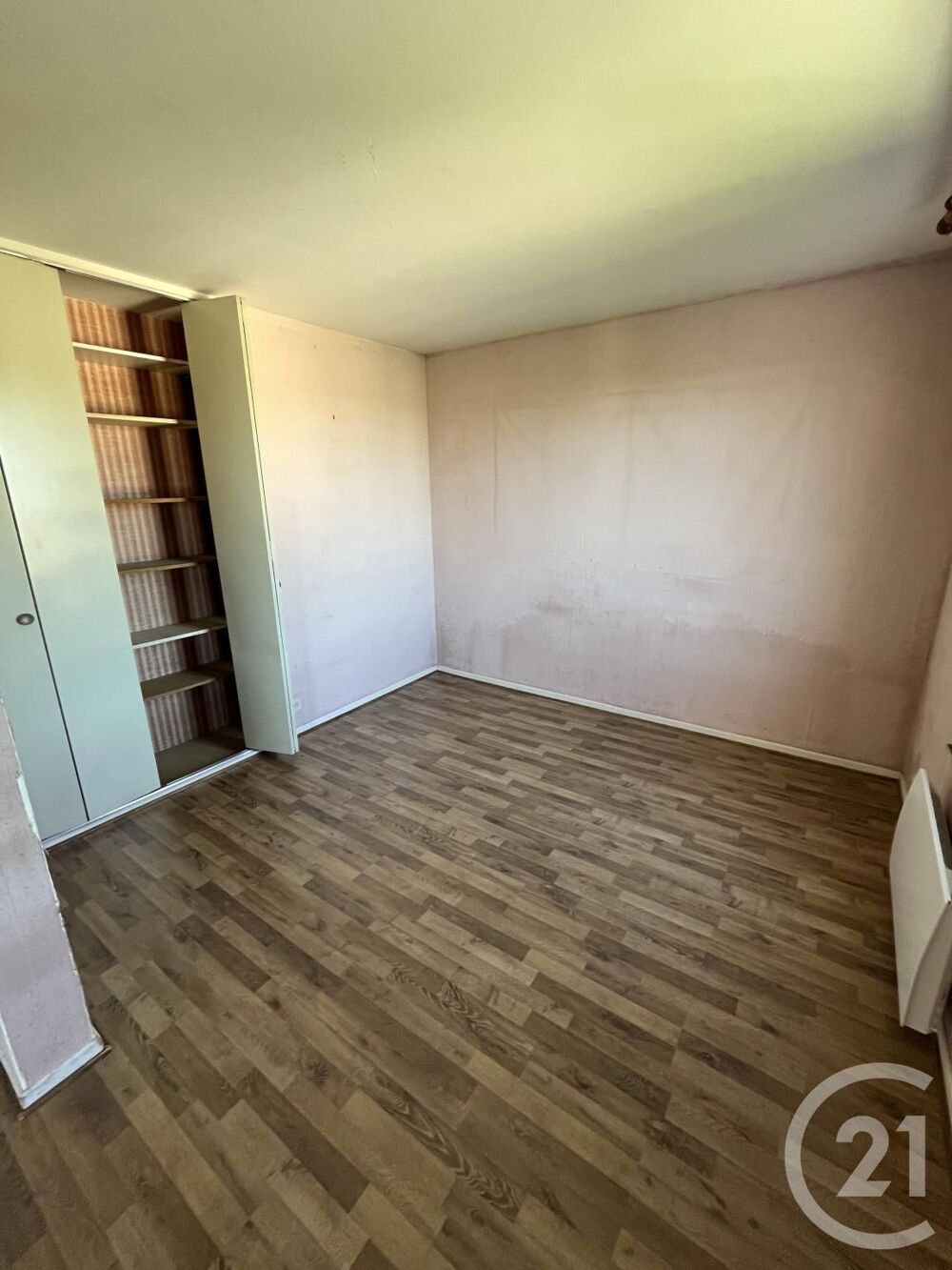 CENTURY 21 LIMAYRAC vous propose à Toulouse, derrière la....