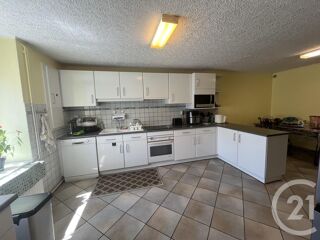  Maison à vendre 10 pièces 411 m²