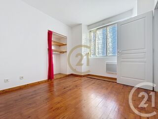  Appartement à louer 3 pièces 47 m²