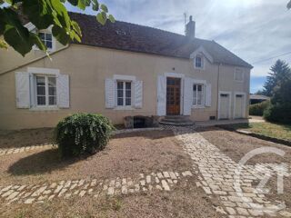 Maison 4 pièces 85 m² · à St Reverien · 85 m² · 68 000 €