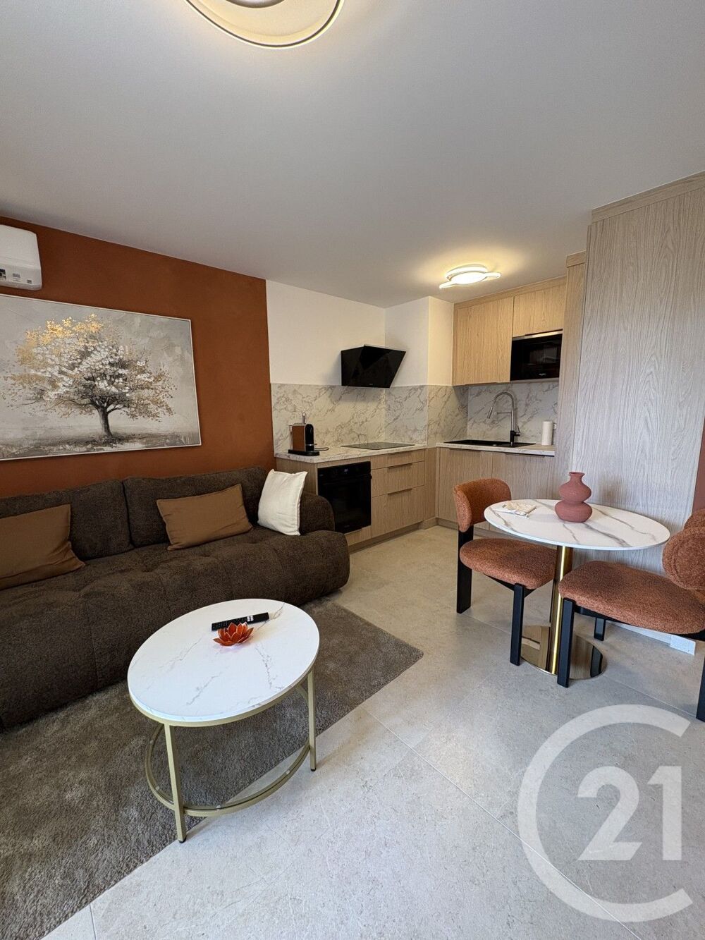 Le New Majestic: Immeuble neuf de standing avec piscine ....