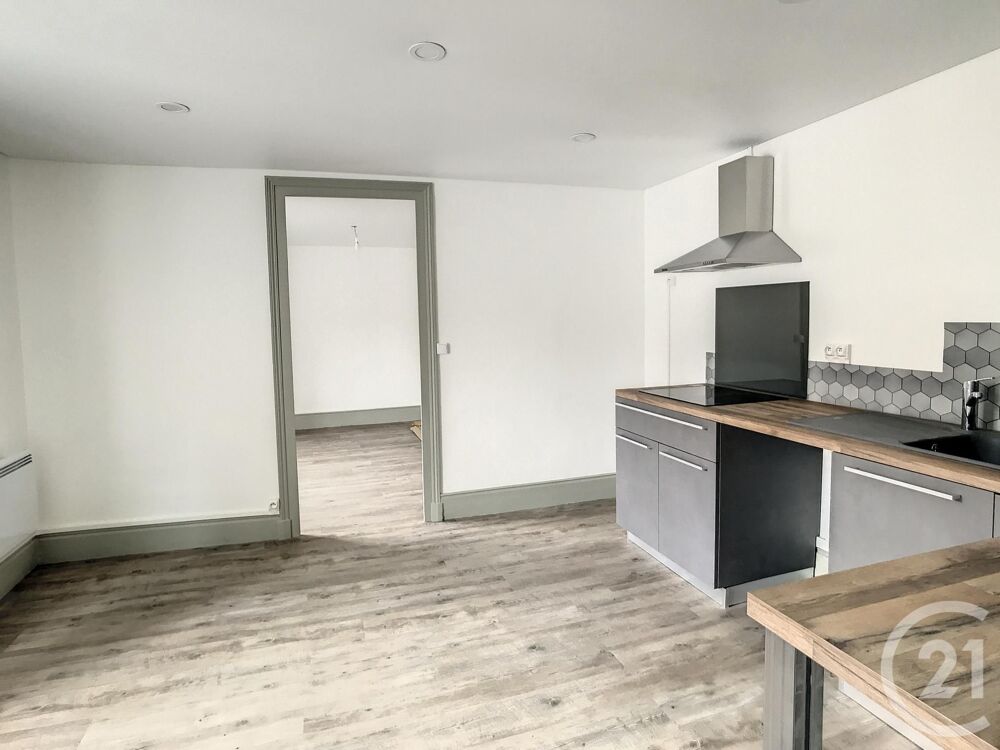 *** VENDU avec Locataire en place *** Situé au ....