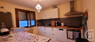  Maison à louer 4 pièces 132 m²