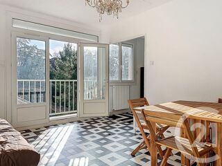  Appartement � vendre 4 pi�ces 73 m�