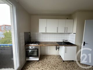  Appartement à louer 3 pièces 67 m²