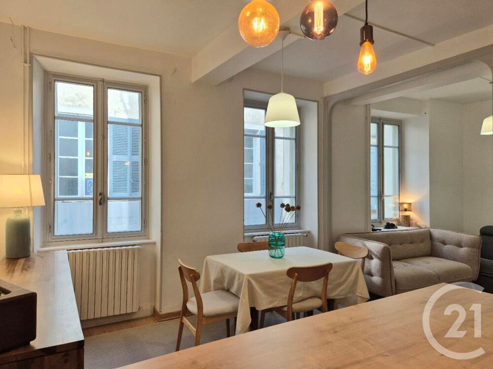 Idéalement situé dans un quartier dynamique au c½ur de l....
