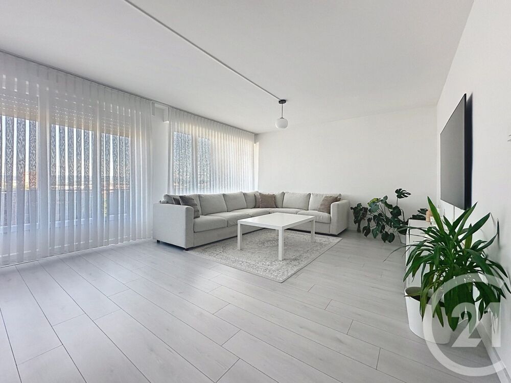 location Appartement - 4 pièce(s) - 100 m² Sochaux (25600)