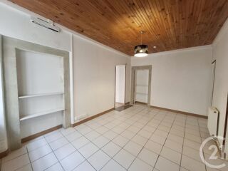  Appartement à louer 5 pièces 81 m²