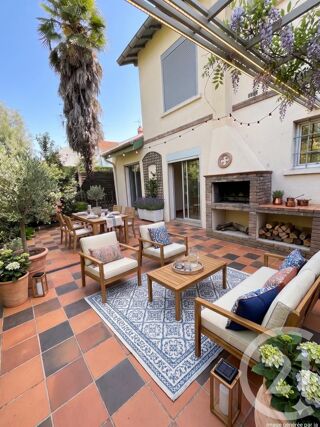  Maison � vendre 6 pi�ces 209 m�