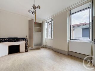  Immeuble à vendre 121 m²